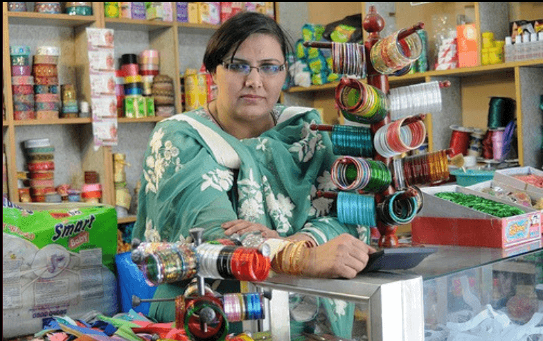 CARE International / Mastercard Foundation - Mumkin - Make It Possible