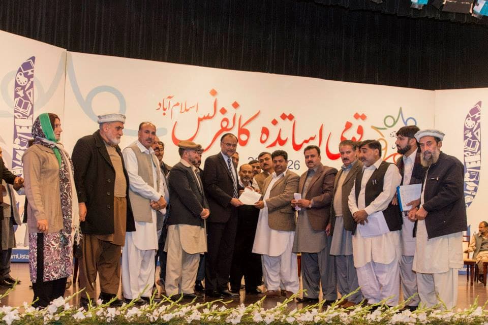 Large crowd at a community mobilisation rally for citizen rights